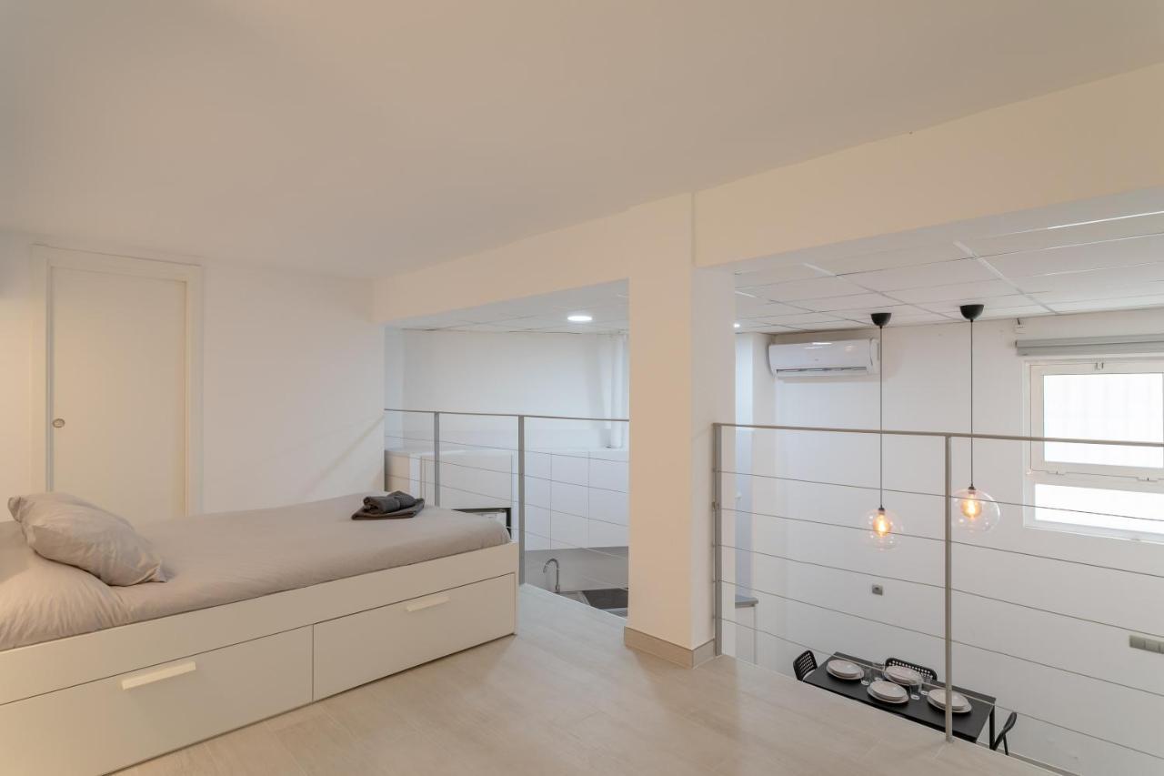 Alison's Loft Apartment *